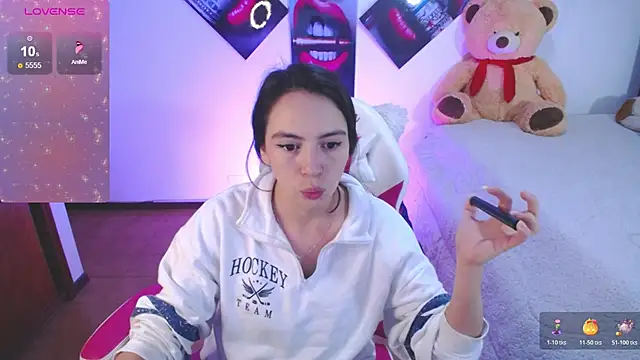 Snapshot of lika_joshua chatting on November 28, 12:02 am lika joshua online show from November 28, 12:02 am