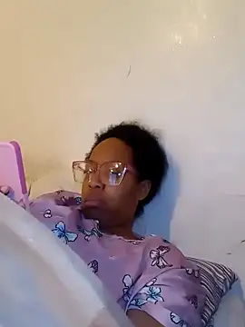 madamsensuale online show from February 20, 9:33 am