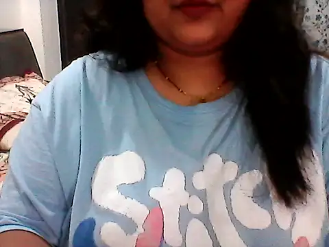 Snapshot of smile_pretty chatting on July 7, 6:45 pm smile pretty online show from July 7, 6:45 pm