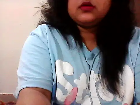 Snapshot of smile_pretty chatting on July 21, 4:53 pm smile pretty online show from July 21, 4:53 pm