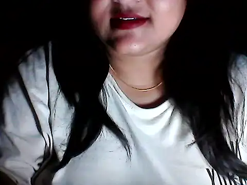 Snapshot of smile_pretty chatting on July 31, 6:18 pm smile pretty online show from July 31, 6:18 pm