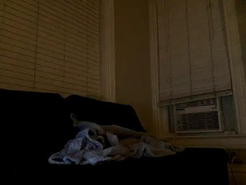 Snapshot of loveofbea chatting on November 21, 10:25 am loveofbea online show from November 21, 10:25 am