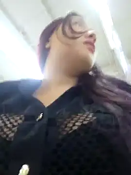 Snapshot of Blushing_Katy chatting on January 4, 12:05 am Blushing Katy online show from January 4, 12:05 am