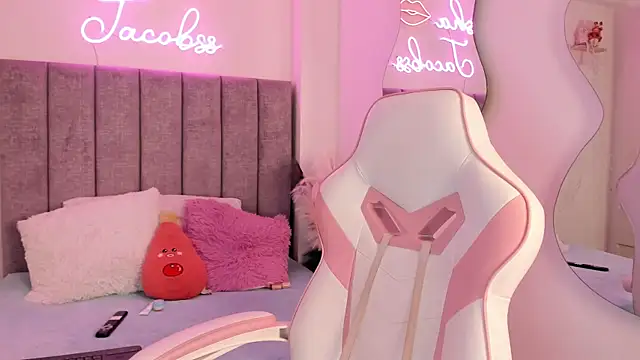 Snapshot of jacobss_gh chatting on November 3, 9:05 pm jacobss gh online show from November 3, 9:05 pm