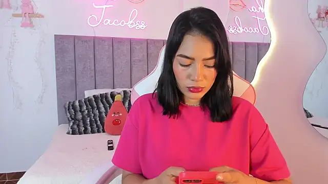 Snapshot of jacobss_gh chatting on November 18, 8:57 pm jacobss gh online show from November 18, 8:57 pm