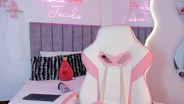 Snapshot of jacobss_gh chatting on November 26, 9:05 pm jacobss gh online show from November 26, 9:05 pm