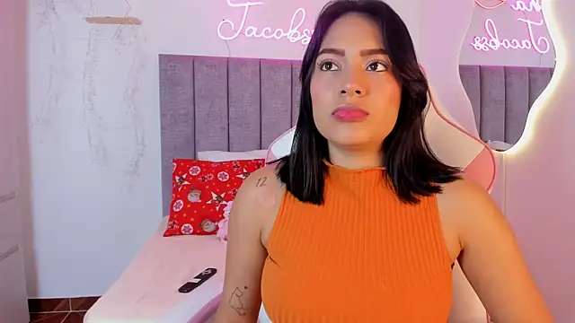 Snapshot of jacobss_gh chatting on December 4, 10:07 pm jacobss gh online show from December 4, 10:07 pm