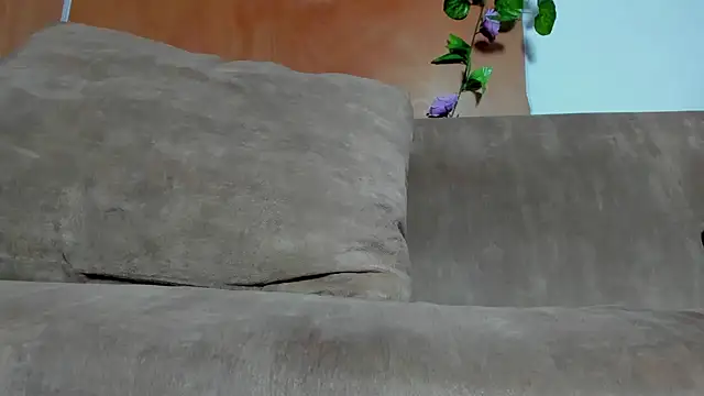 sammyfox97 online show from October 27, 1:37 pm