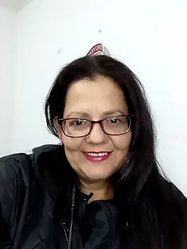 Snapshot of CasandraJones1 chatting on January 2, 2:35 pm CasandraJones1 online show from January 2, 2:35 pm