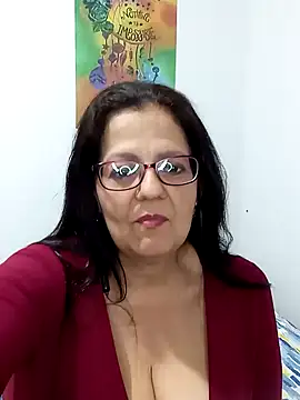 Snapshot of CasandraJones1 chatting on January 9, 5:02 am CasandraJones1 online show from January 9, 5:02 am