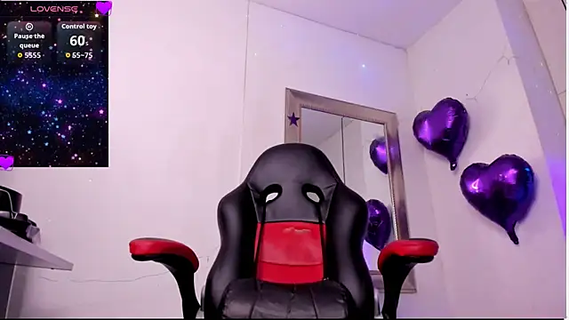 Snapshot of angel_hardy_dl chatting on February 4, 10:43 am angel hardy dl online show from February 4, 10:43 am