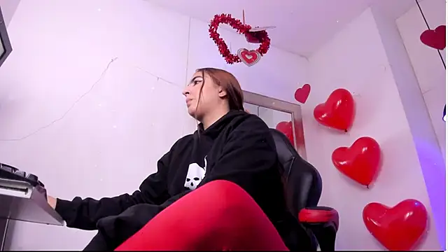 Snapshot of angel_hardy_dl chatting on February 17, 12:01 pm angel hardy dl online show from February 17, 12:01 pm