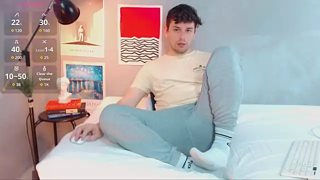 Elio555 online show from October 12, 7:57 pm