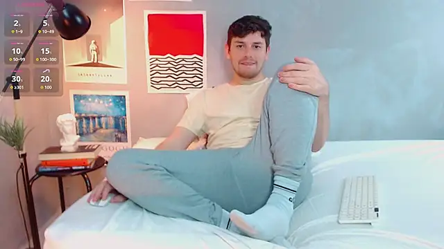 Elio555 online show from October 17, 8:44 pm