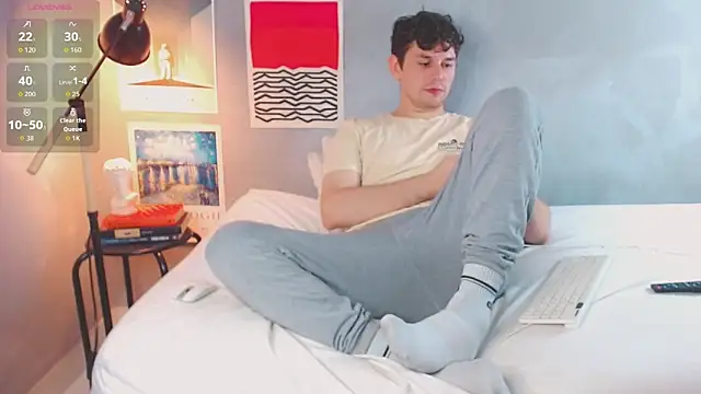 Elio555 online show from November 2, 2:03 am