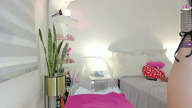 kristel s online show from March 4, 11:27 am