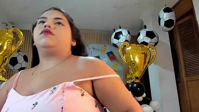 Snapshot of samy_19_ chatting on July 1, 11:01 am samy 19 online show from July 1, 11:01 am
