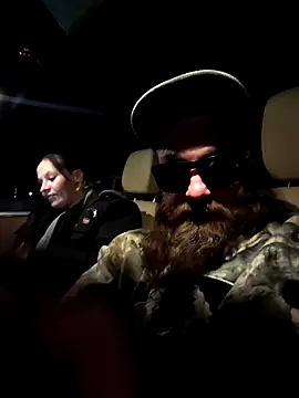 Snapshot of Saga_And_Sin chatting on February 24, 4:43 am Saga And Sin online show from February 24, 4:43 am