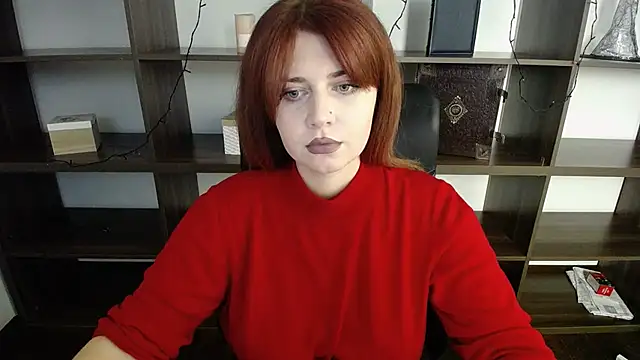 Lizzy Love online show from December 14, 1:38 pm