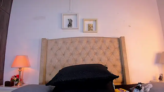 Snapshot of allisson_m chatting on January 17, 12:10 pm allisson m online show from January 17, 12:10 pm