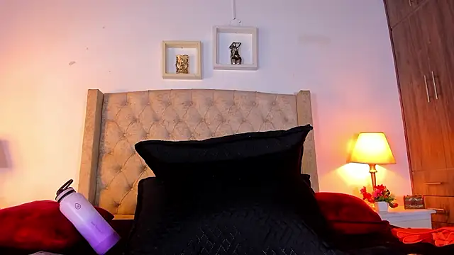 Snapshot of allisson_m chatting on March 9, 12:09 pm allisson m online show from March 9, 12:09 pm