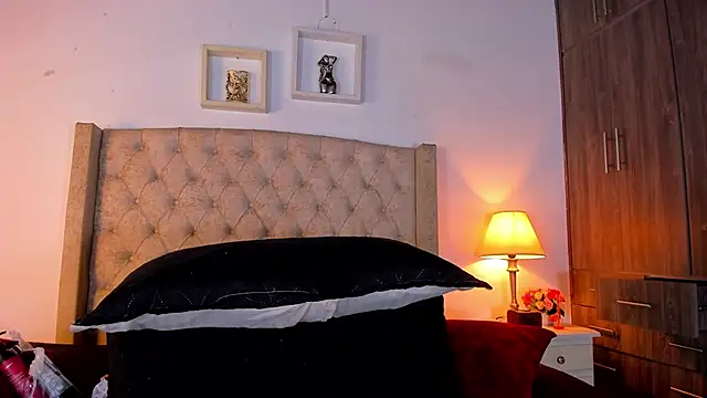 Snapshot of allisson_m chatting on April 10, 12:10 pm allisson m online show from April 10, 12:10 pm