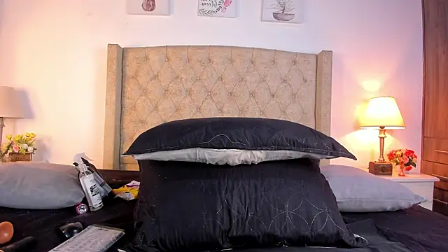 Snapshot of allisson_m chatting on April 14, 12:11 pm allisson m online show from April 14, 12:11 pm