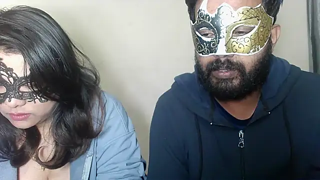 Cutehornycouples online show from December 4, 4:48 pm