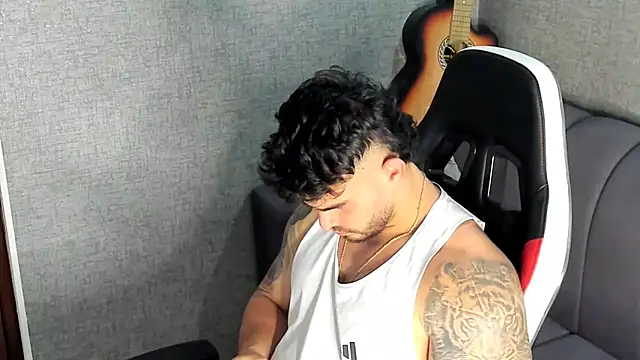 Ricardogo19 online show from October 21, 9:37 pm