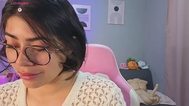 LoaLuxury online show from June 22, 3:20 pm