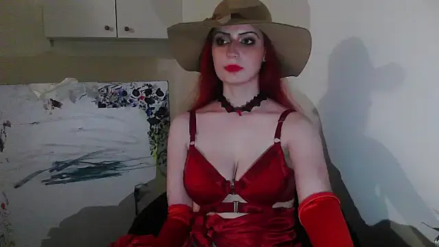 Snapshot of MoonLady chatting on January 31, 1:54 am MoonLady online show from January 31, 1:54 am