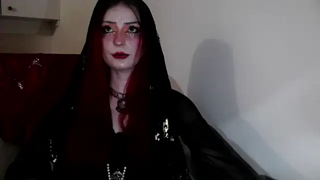 Snapshot of MoonLady chatting on February 1, 8:37 pm MoonLady online show from February 1, 8:37 pm