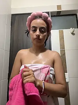 emily bank online show from December 23, 5:28 am
