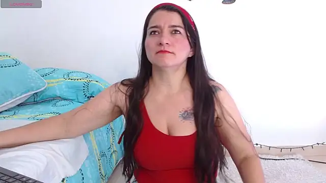 Emelyross  online show from April 15, 12:56 pm