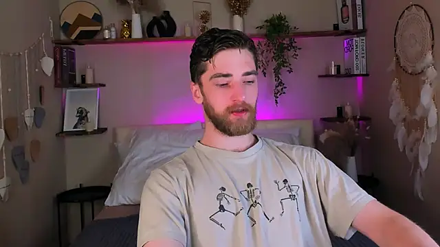 Snapshot of DexterDexx chatting on October 19, 10:10 pm DexterDexx online show from October 19, 10:10 pm