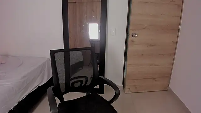 Agatha Vixen online show from December 16, 11:10 pm