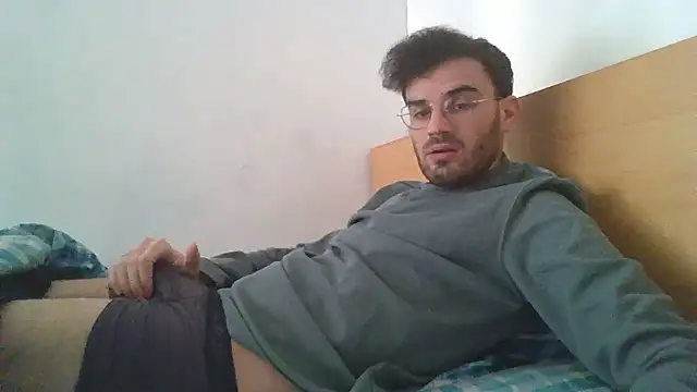 erikamavrik online show from January 12, 6:40 am