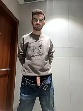 erikamavrik online show from January 15, 12:54 pm