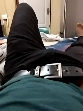 Snapshot of bigvendadick chatting on February 17, 4:26 pm bigvendadick online show from February 17, 4:26 pm