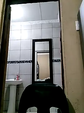 Snapshot of bigvendadick chatting on March 17, 7:58 pm bigvendadick online show from March 17, 7:58 pm