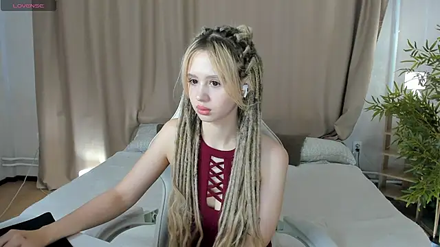 Valerie Woods online show from July 14, 12:57 am