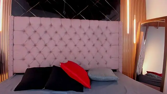 ShanellBlack online show from November 27, 4:47 am