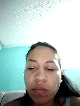 Snapshot of Tiphanydirty3 chatting on February 17, 1:58 am Tiphanydirty3 online show from February 17, 1:58 am