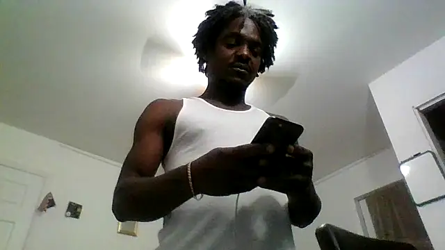 Snapshot of Hugedick0071 chatting on May 16, 3:58 am Hugedick0071 online show from May 16, 3:58 am