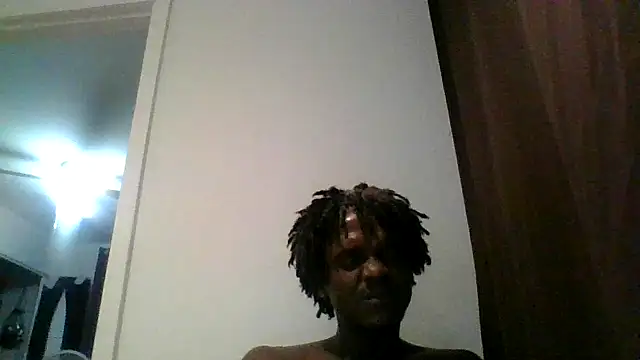 Snapshot of Hugedick0071 chatting on June 11, 6:44 am Hugedick0071 online show from June 11, 6:44 am