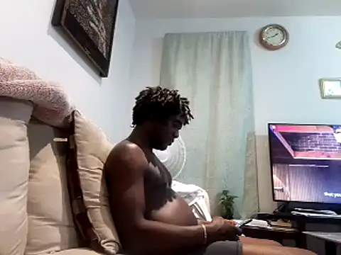 Snapshot of Hugedick0071 chatting on July 1, 5:42 am Hugedick0071 online show from July 1, 5:42 am