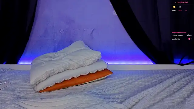 Snapshot of Scarlettsrorm chatting on November 16, 5:13 am Scarlettsrorm online show from November 16, 5:13 am