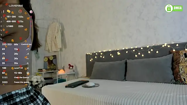 pretty yong cat online show from November 25, 2:17 pm