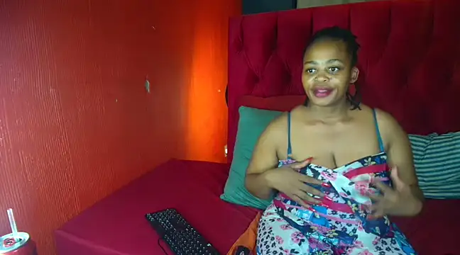 Snapshot of SweetandNaughty22 chatting on February 8, 7:49 pm SweetandNaughty22 online show from February 8, 7:49 pm