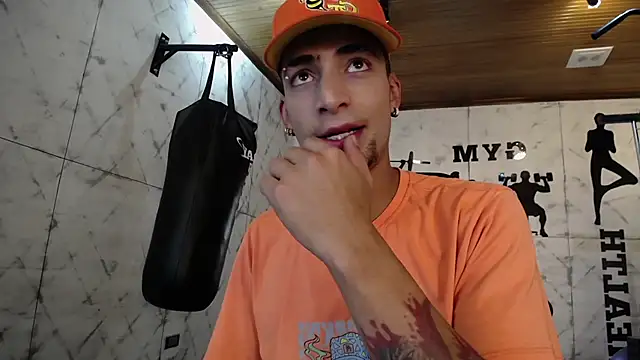 DrakeNeumann online show from February 2, 7:35 pm